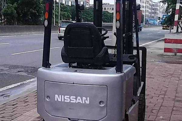出售转让二手NISSANK181叉装车