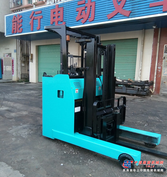 出售转让二手SHINKO8FBR30叉装车