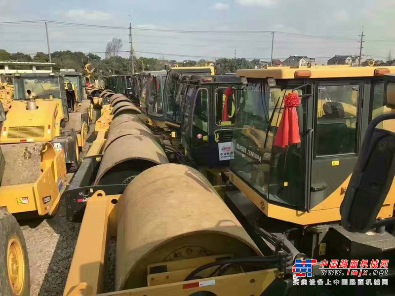 出售转让二手徐工6-30吨振动  胶轮 铁三轮 双钢轮 双驱压路机