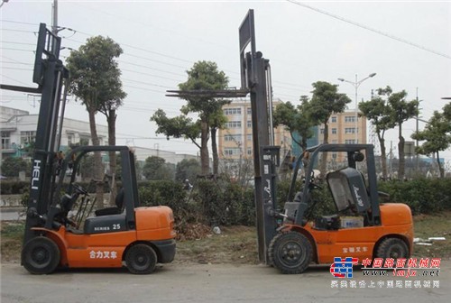 出售转让二手合力，杭州，柳工1吨叉装车