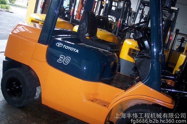 出售转让二手丰田3吨叉装车