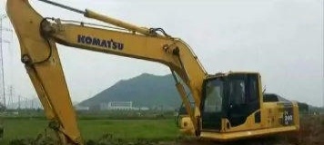 鞍山市出售转让二手小松土方机械