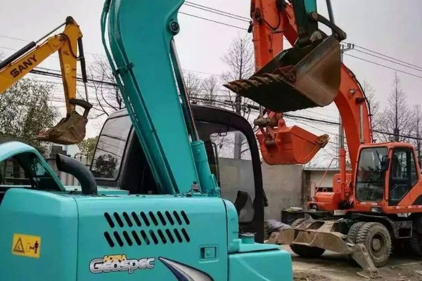 成都市出售转让二手神钢土方机械