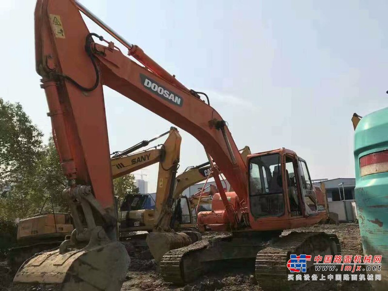 长沙市出售转让二手斗山土方机械