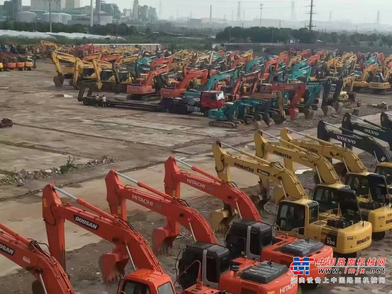 上海出售转让二手小松土方机械
