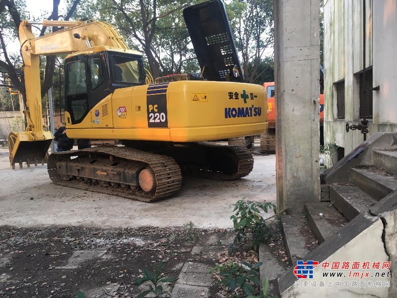 深圳市出售转让二手小松土方机械
