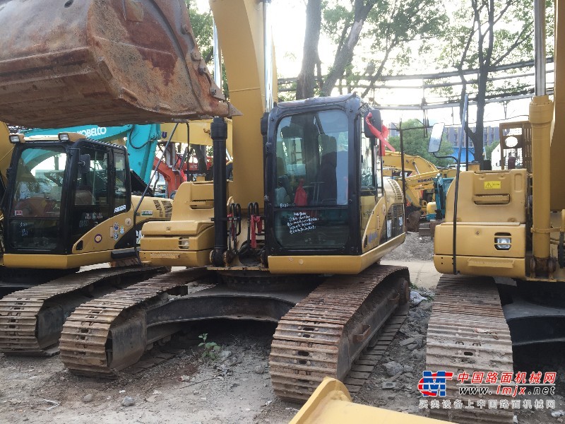 成都市出售转让二手卡特彼勒土方机械