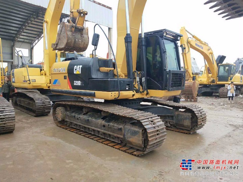 成都市出售转让二手卡特彼勒土方机械