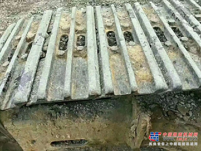 成都市出售转让二手斗山土方机械