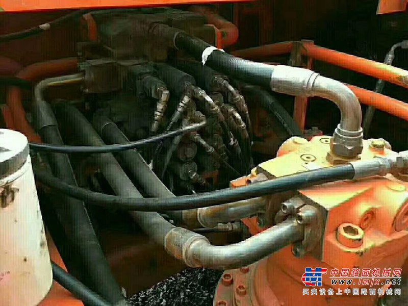 成都市出售转让二手斗山土方机械