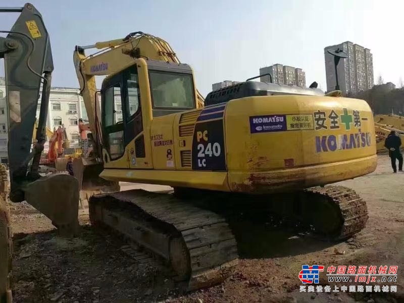 安顺市出售转让二手小松土方机械