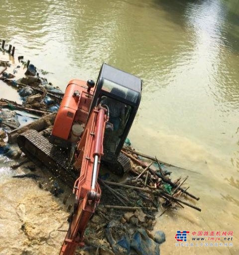 崇左市出售转让二手斗山土方机械