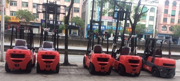 东莞市出售转让二手小松电动叉车