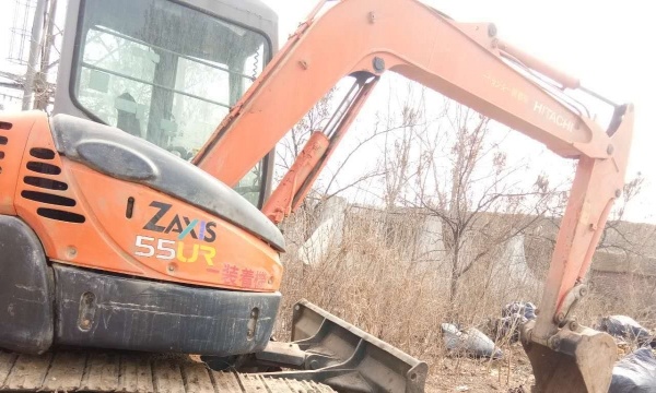 保定市出售转让二手日立土方机械