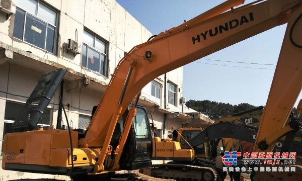 保山市出售转让二手现代土方机械