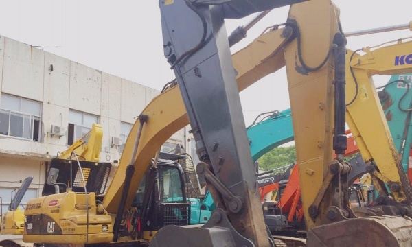 巴中市出售转让二手卡特彼勒土方机械