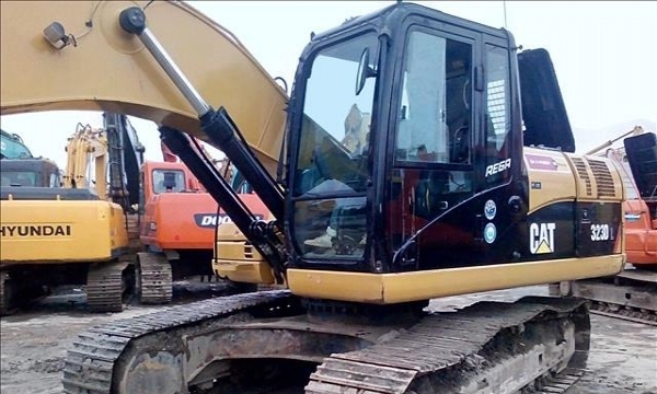 百色市出售转让二手卡特彼勒土方机械