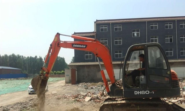沧州市出售转让二手斗山土方机械