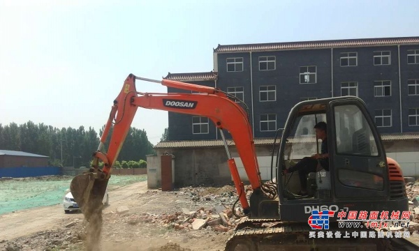 沧州市出售转让二手斗山土方机械