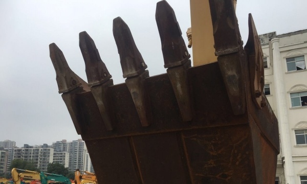 楚雄出售转让二手卡特彼勒土方机械