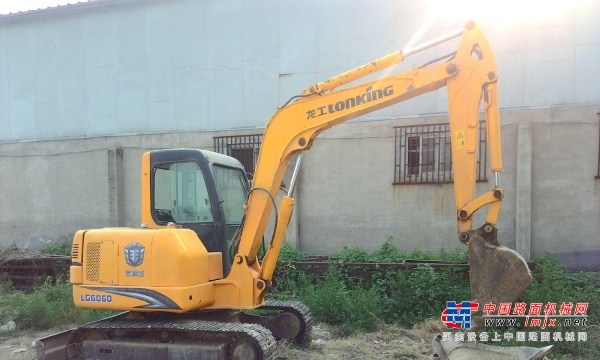 朝阳市出售转让二手雷沃重工土方机械
