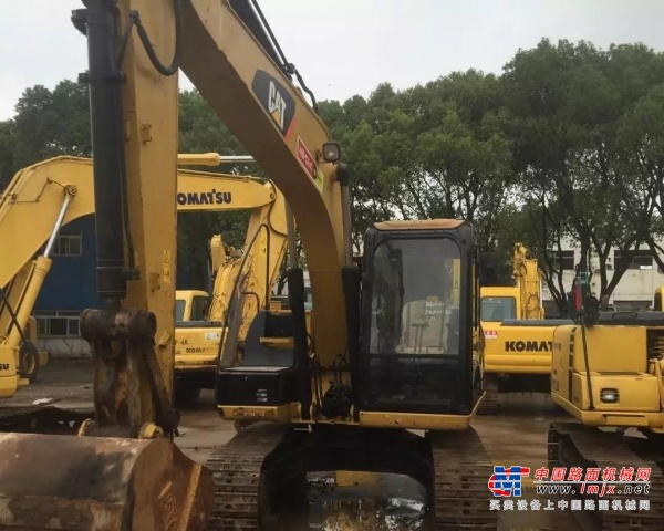 包头市出售转让二手卡特彼勒土方机械