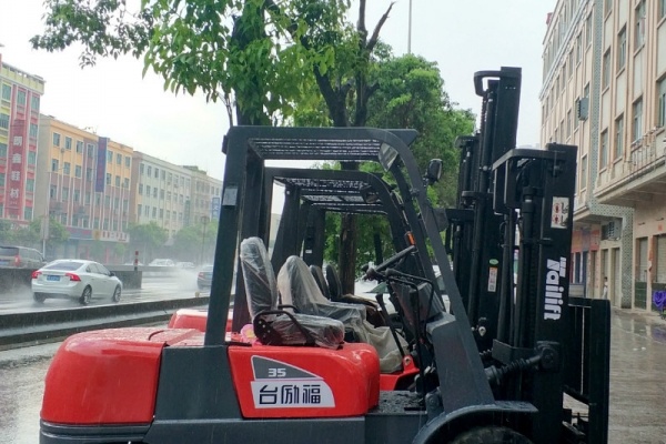 东莞市出售转让二手电动叉车