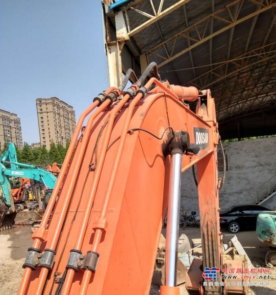 包头市出售转让二手斗山土方机械