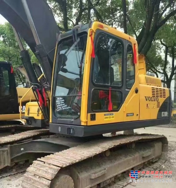 巴音郭楞出售转让二手沃尔沃土方机械