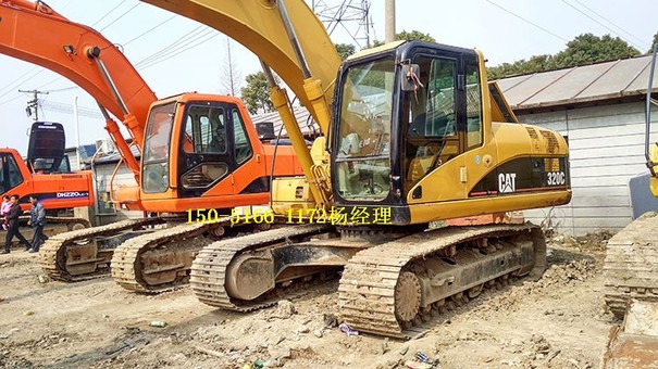 昌都地区出售转让二手卡特彼勒土方机械