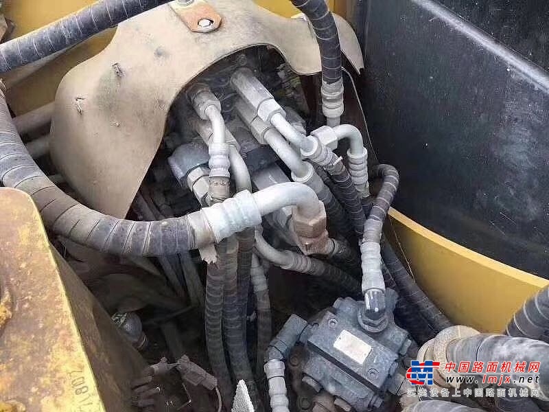 阿勒泰地区出售转让二手小松土方机械