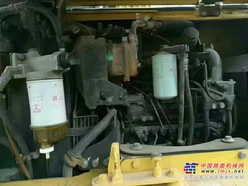 阿坝出售转让二手小松土方机械