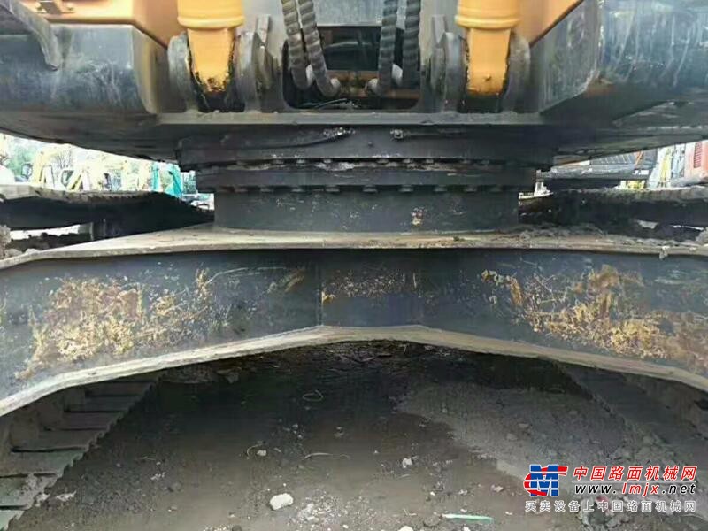 阿坝出售转让二手现代土方机械