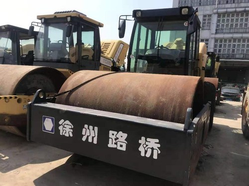 阿坝出售转让二手徐工压路机