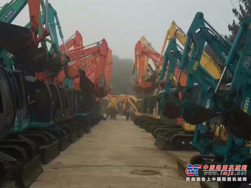 巴中市出售转让二手斗山土方机械