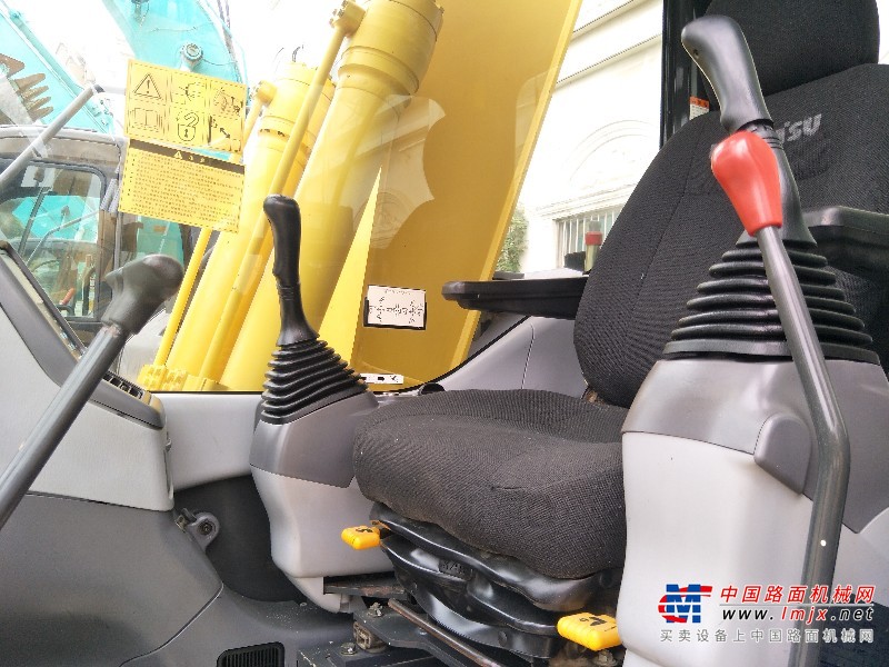 重庆出售转让二手小松土方机械