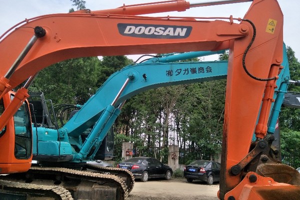 常德市出售转让二手斗山土方机械