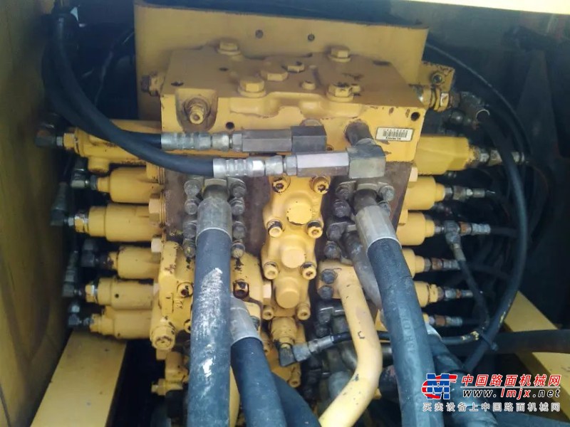 楚雄出售转让二手小松土方机械