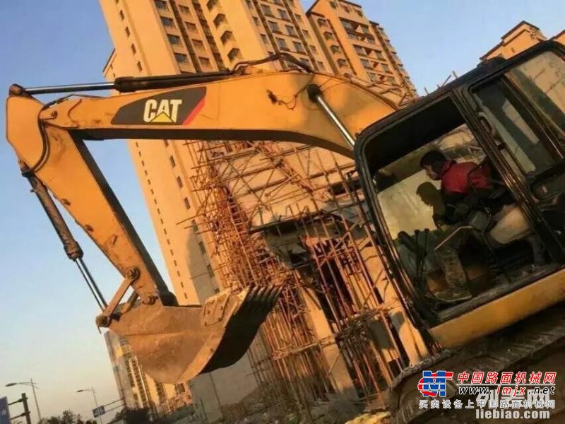 赤峰市出售转让二手卡特彼勒土方机械