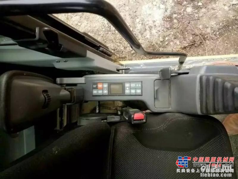 澄迈县出售转让二手卡特彼勒土方机械