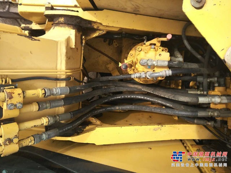 大庆市出售转让二手小松土方机械