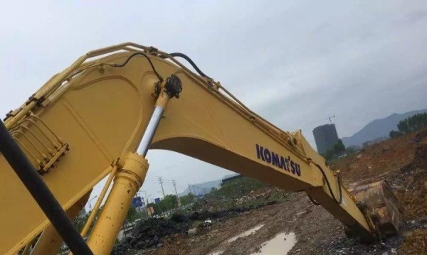 桂林市出售转让二手小松土方机械