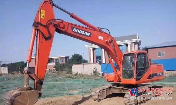 大同市出售转让二手斗山土方机械