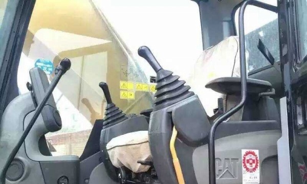贵阳市出售转让二手卡特彼勒土方机械