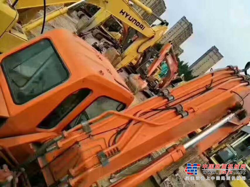 防城港市出售转让二手斗山土方机械