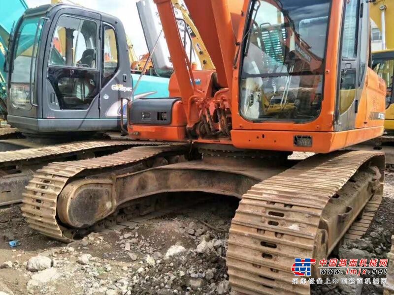 大同市出售转让二手斗山土方机械