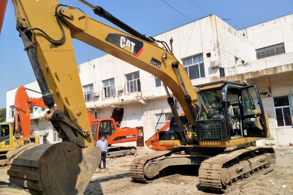 贵阳市出售转让二手卡特彼勒土方机械