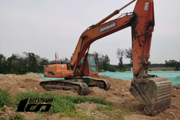 郑州市出售转让二手7103小时2010年斗山DH300LC-7挖掘机