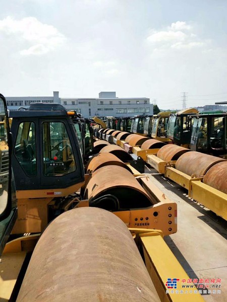 青岛市出售转让二手徐工压路机