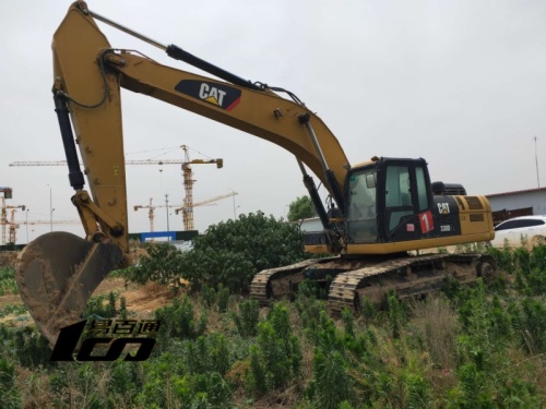 郑州市出售转让二手4720小时2017年卡特330D2L挖掘机